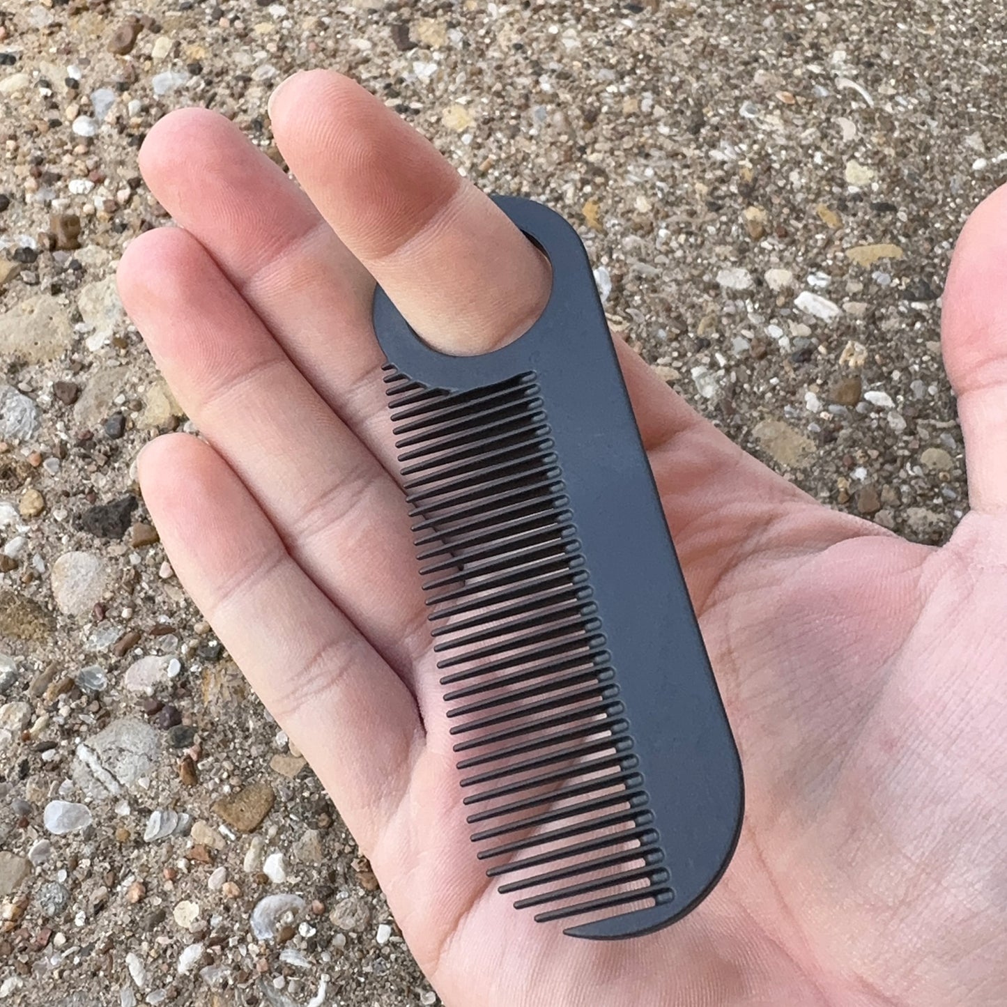 Carbon Fiber Chicago Comb